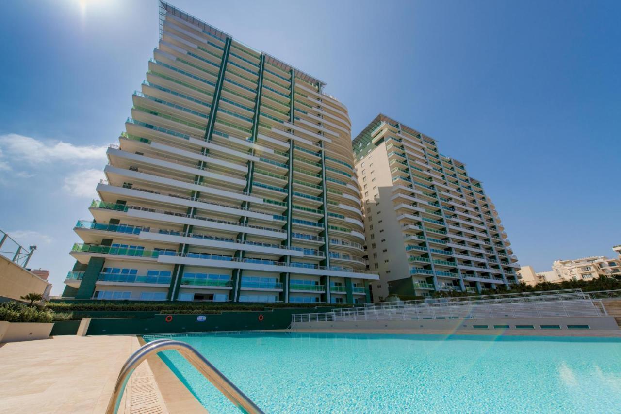 Luxury Apt W/ Side Seaviews And Pool, Top Location Sliema Exterior foto